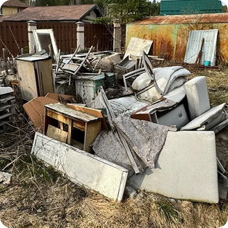 Бытовой мусор и хлам.